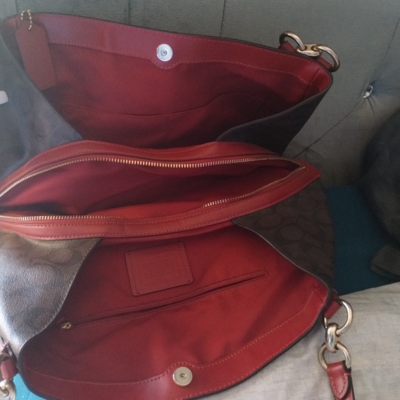 Limited edition Coach Purse - Picture 5 of 6